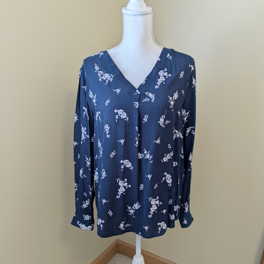 Brian & Em Floral Navy Women's Top - Size Large